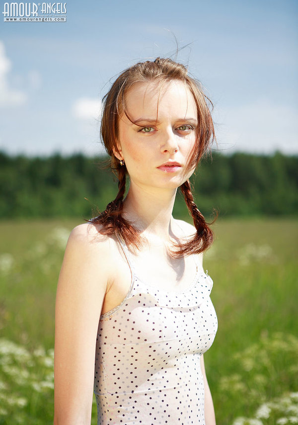 Александра, 22 года, 5 размер груди